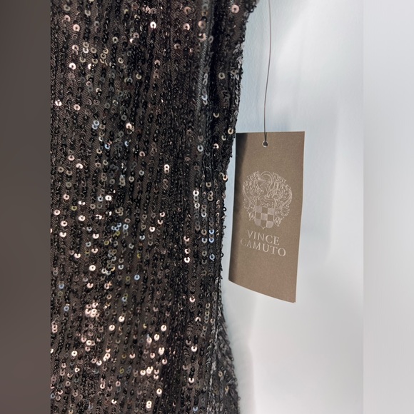 VINCE CAMUTO Women's Sequined Dolman Sleeve V-Neck Blouse - Picture 4 of 6